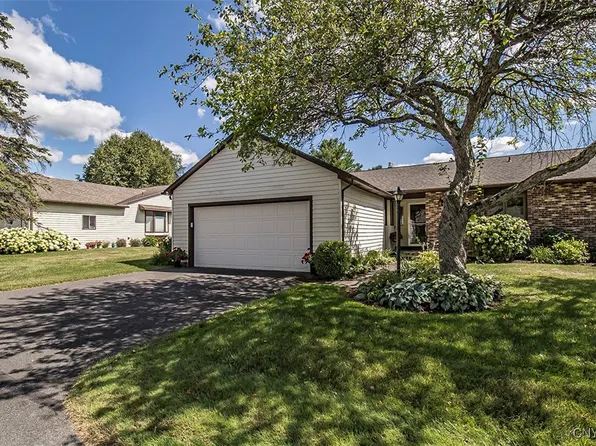 713 Kimry Moor, Fayetteville, NY 13066