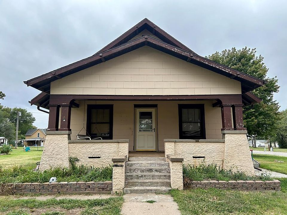 102 S Charles St, Holyrood, KS 67450 MLS 207207 Zillow