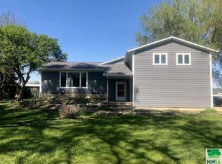 1474 Bennet Ave, South Sioux City, NE 68776