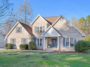 104 Ardmore Pl, Mooresville, NC 28117