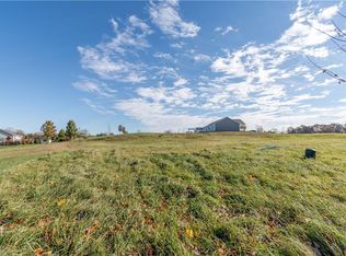1100 Lost Creek Dr, Bellefontaine, OH 43311