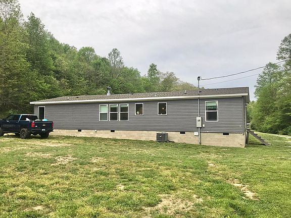 2nd image of 528 Skaggs Dr