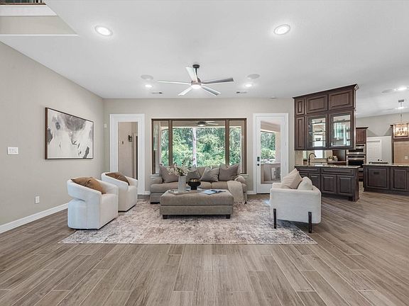 3rd image of 19332 Chateau Ridge Ct