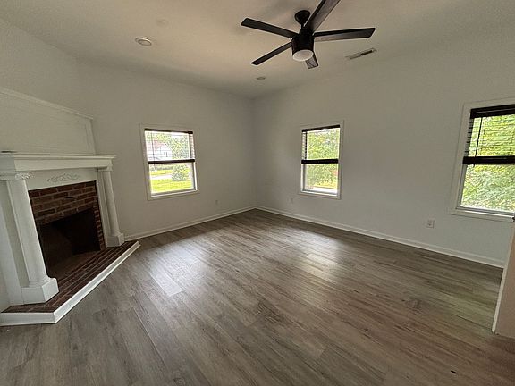 2nd image of 207 S Porter St