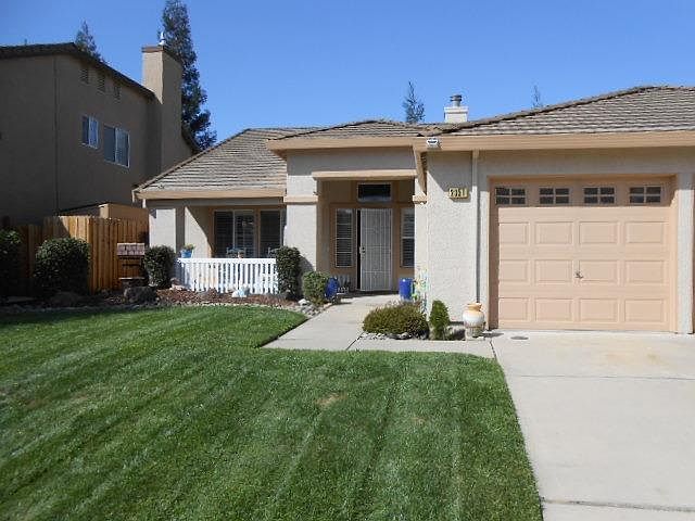 1st image of 2351 Meadowbrook Dr