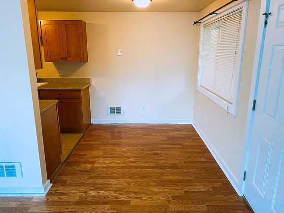 4th image of 2014 W Bertona St APT 1