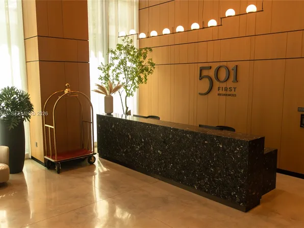 121 NE 5th St Unit 2211, Miami, FL 33132