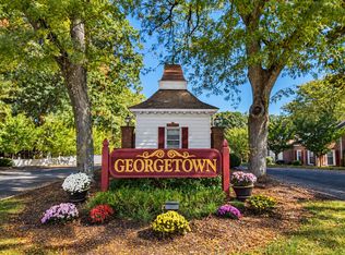 57 Williamsburg Dr UNIT 57, Springfield, MA 01108