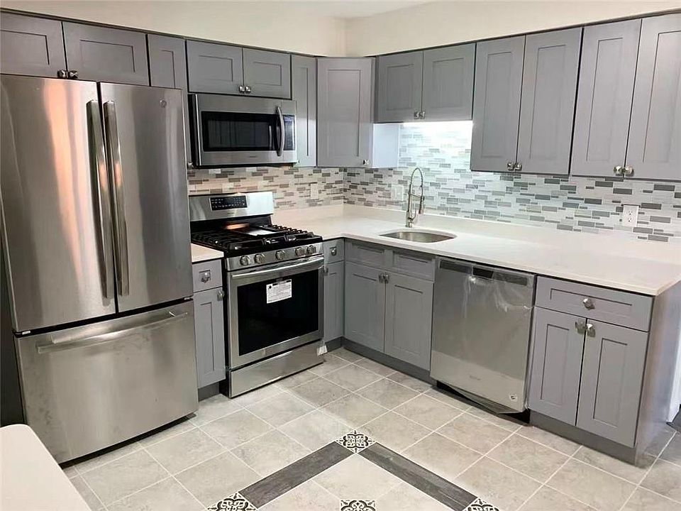 1st image of 5 Cynthia Dr APT 17