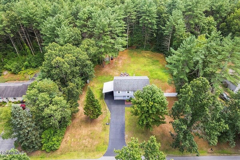 3rd image of 7 Balsam Lane