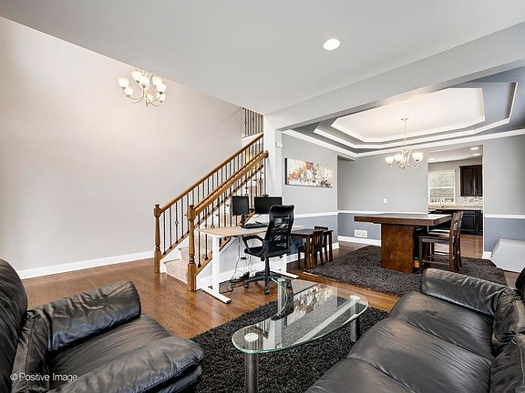 4th image of 215 W 59th St