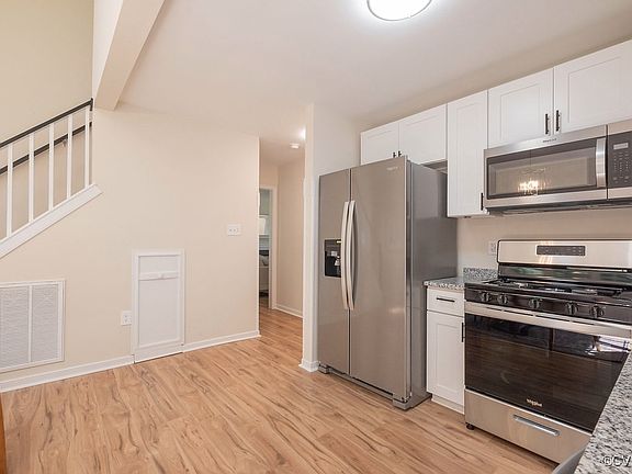 2nd image of 8009 Dominion Park Dr