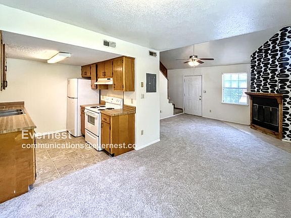3rd image of 3614 Glendon Dr #A