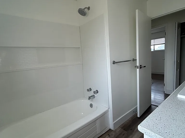 Fully updated man bath