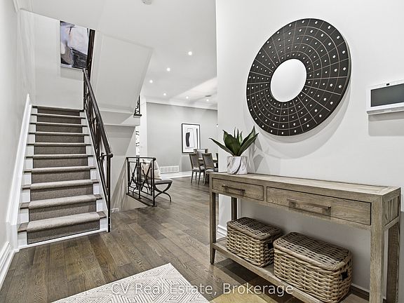 3rd image of 46 Bernard Ave