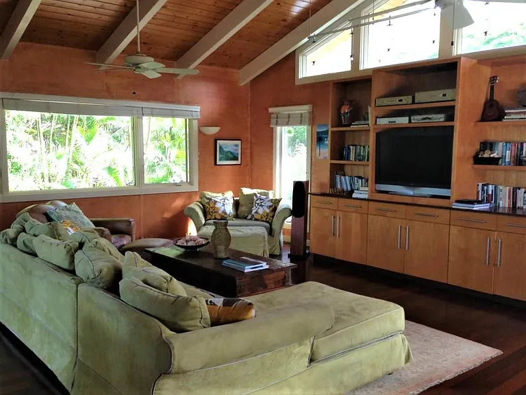 237 Poopoo Pl — Photo 7