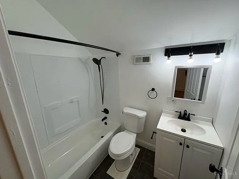 2218 Highland Ave #3 — Photo 6