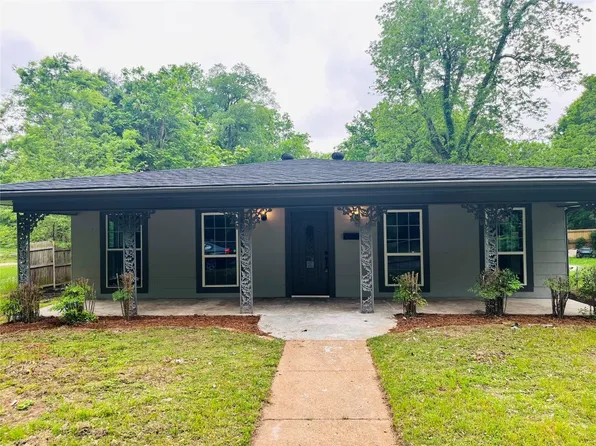 232 5th St SW, Paris, TX 75460