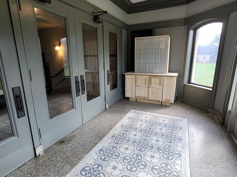 Come Home to Peterson Square Apartments — Photo 22
