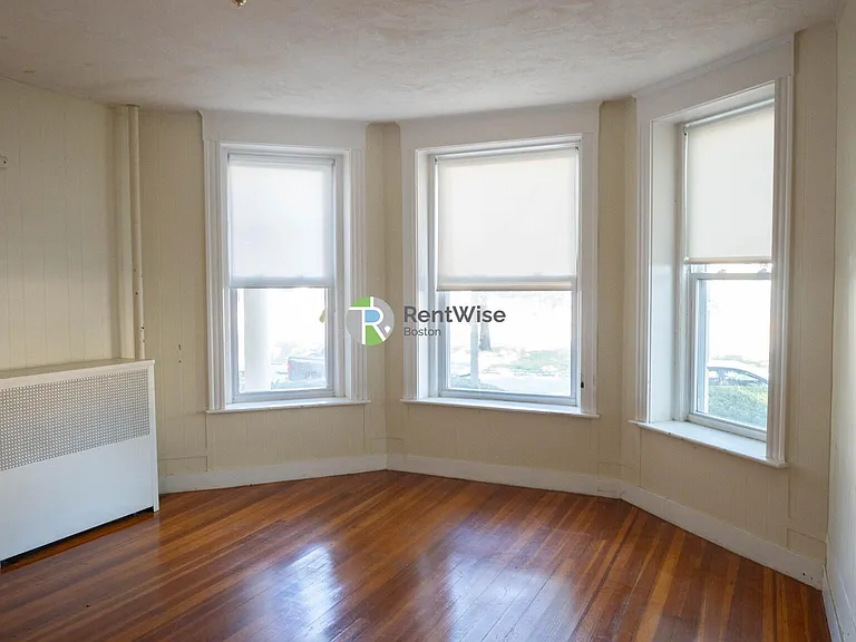 1114-1118 Commonwealth Ave — Photo 12