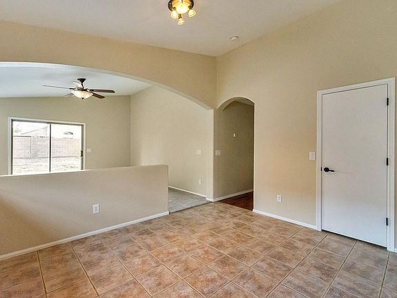 5th image of 42635 W Colby Dr