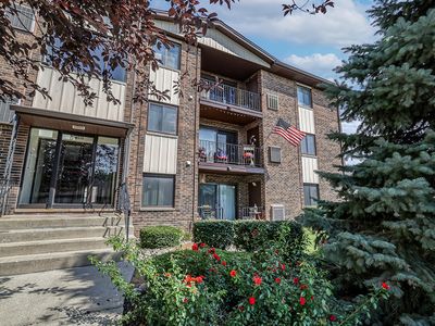 14035 Laramie Ave APT 409, Crestwood, IL, 60418