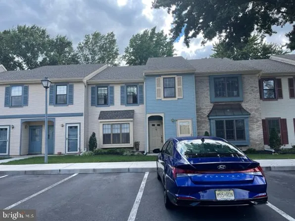 54 Wyndham Pl, Robbinsville, NJ 08691