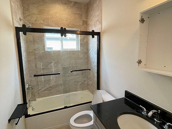 5th image of 20 Radigan Ave #2
