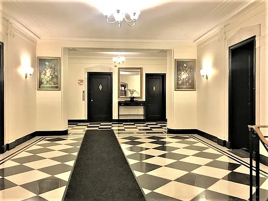 Rented by CitySites Real Estate Group | media 6