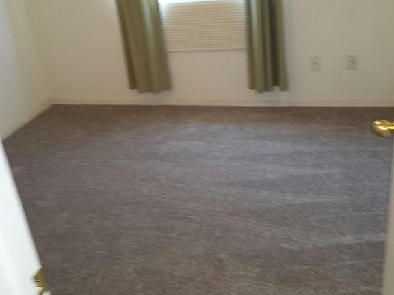 3rd image of 31351 N Claridge Cir
