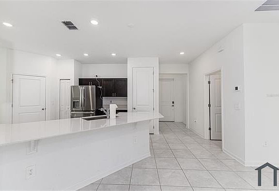 3rd image of 1121 Deepwater Cir #A