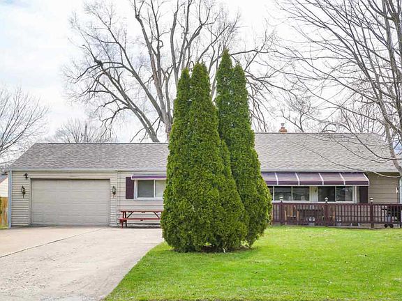 5th image of 2806 N Golf Dr
