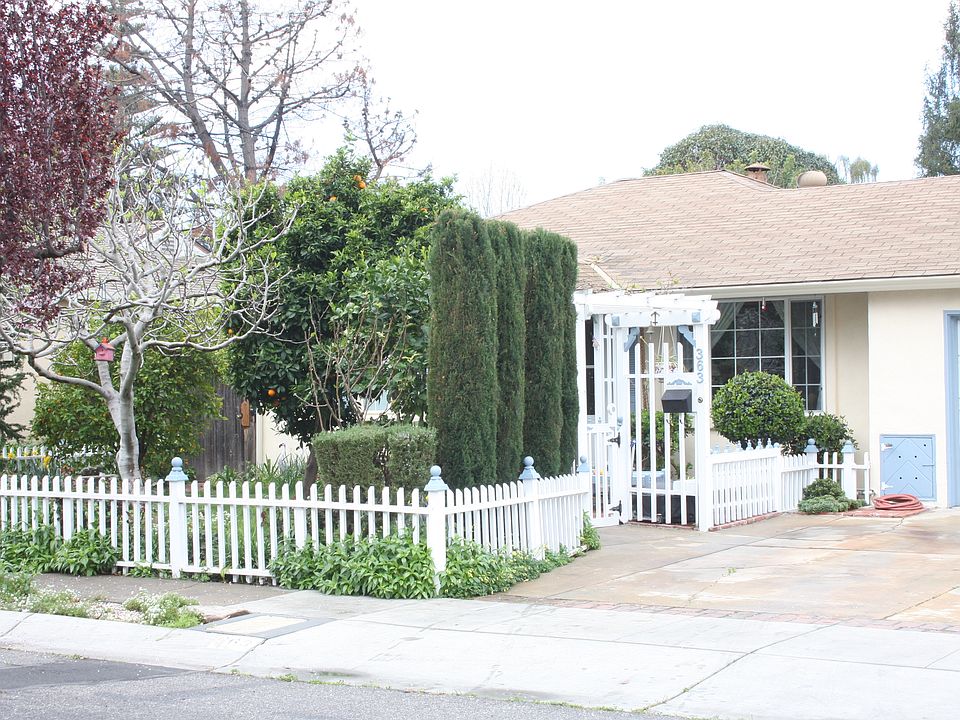 1st image of 363 N Murphy Ave