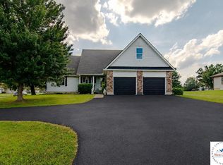 801 N Booth Rd, Clinton, MO 64735