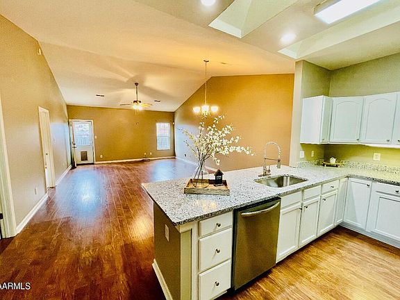 2nd image of 317 Snowmass Dr