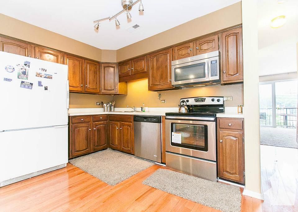 1st image of 1330 N Lasalle St #3F