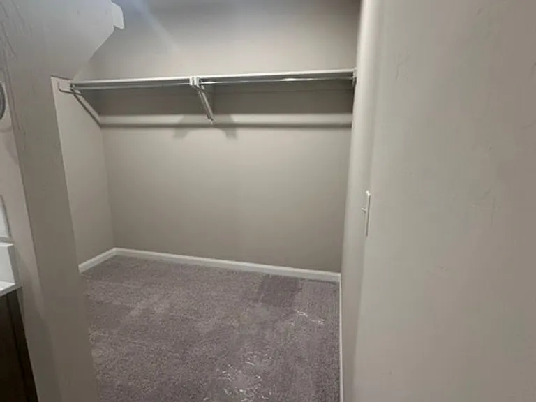 8105 Solare Pl — Photo 18