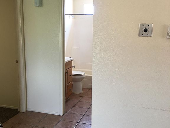 5th image of 926 N Belvedere Ave APT 4