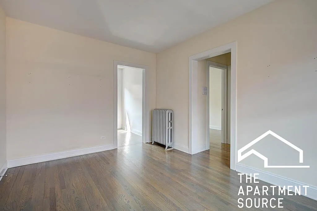 2641 North Spaulding Avenue #3W — Photo 4