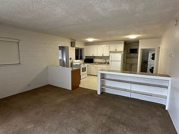 3rd image of 13048 N Highland Cir