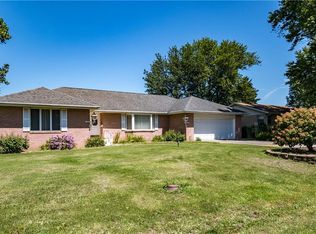148 Buckles Dr, Niantic, IL