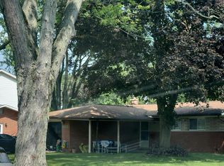 22258 Ontaga St, Farmington, MI 48336