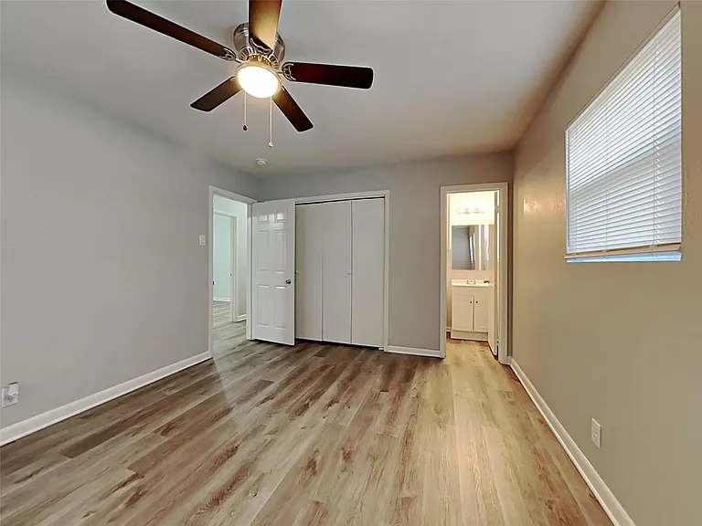 5825 Aton Ave — Photo 6
