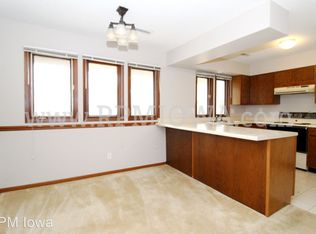 9309 Sandler Dr APT 3, Urbandale, IA 50322