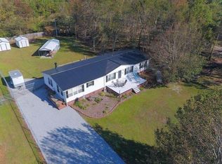 266 Albacore Rd, Bonneau, SC 29431