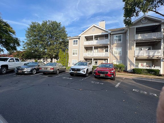 2nd image of 14304 Rosy Ln APT 33