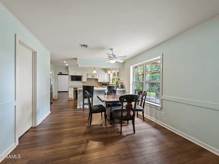 140 Orangewood Dr — Photo 10
