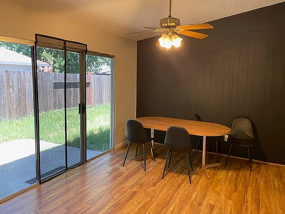 3rd image of 4016 Tresler Ave