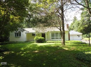 6 Cedar Ter, Monroe, CT 06468