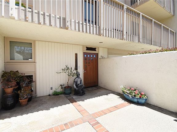 3rd image of 32552 Coastsite Dr
